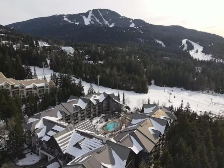Aspens By Wb Vacation Rentals Whistler Exterior photo